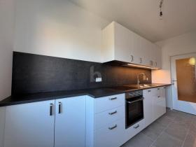 Floor Apartment for rent in Vienna-KG Speising, Austria