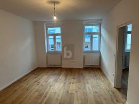 Floor Apartment for sale in Vienna-Rudolfsheim-Fünfhaus, Austria