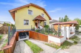 Flerfamiliehus til salgs i Sollenau, Austria