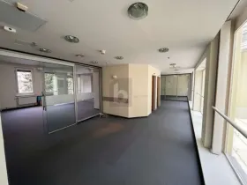 Espace de bureau pour le loyer à Saint-Pölten-Unterwagram, Autriche