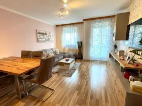 apartamento andar à venda em Gemeinde Wiener Neustadt, Áustria