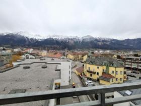 Gulv Leilighet  til salgs i Innsbruck-Vill, Austria