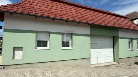 Gårdshus til salgs i Unterfrauenhaid, Austria
