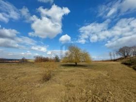 terreno de construcción en venta en Pönning, Austria