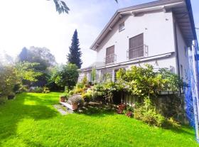 Casa plurifamiliar en venta en Lustenau, Austria