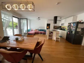 appartamento in vendita a Stockerau-Leitzerbrunn, Austria