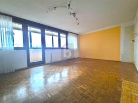 Gulv Leilighet  til salgs i Wien-KG Kaiserebersdorf, Austria