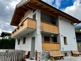 Дом на две семьи для продажи в Леоганг, Австрия