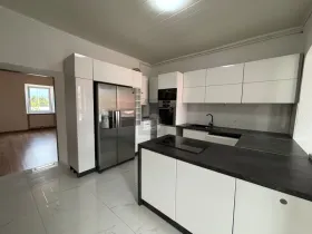 Floor Apartment for sale in Villach-Lind, Austria