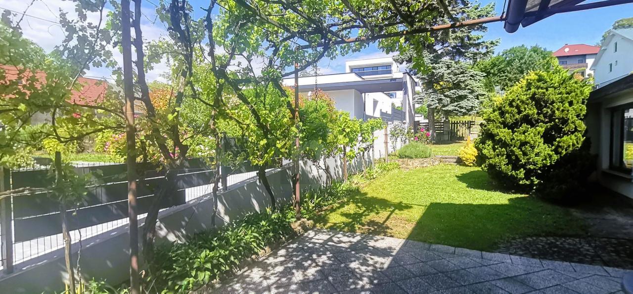 moradia geminada 
 Donnerskirchen Venda Áustria