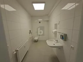 Espacio de oficina en alquiler en Kühnsdorf, Austria