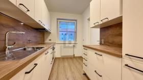 apartamento andar para alugar em Eisenstadt-Kleinhöflein, Áustria