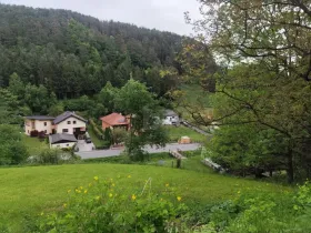 Enebolig til salgs i Kirchschlag in der Buckligen Welt, Austria