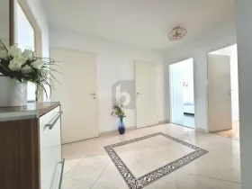 Gulv Leilighet  til leie i Wien-Småkoke, Austria