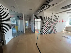 Espace de bureau en vente à Salzbourg-Leopoldskroner Moos, Autriche