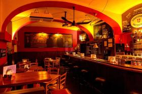 Shop kiadó a oldalon. Buja-Josefstadt, Ausztria Shop kiadó a oldalon. Buja-Josefstadt, Ausztria