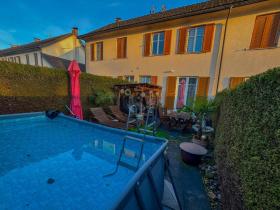 Casas geminadas à venda em Hard, Áustria