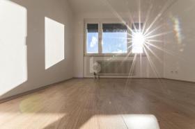 appartamento In vendita a Oberalm, Austria