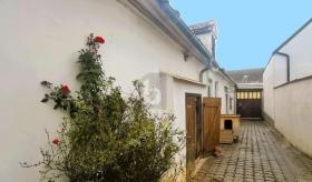 Country house For Sale in Grosshöflein, Austria Country house For Sale in Grosshöflein, Austria