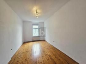 Lapos Legény Kiadó Ausztria