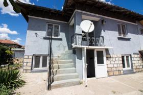 Hus til salgs i Byala, Bulgaria