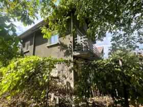 المنزل Trŭstenik بلغاريا