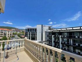 デュプレックス・フラット スヴェティ・ヴラス ブルガリア