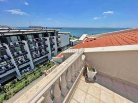 デュプレックス・フラット スヴェティ・ヴラス ブルガリア