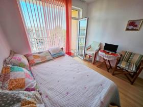 扁平 阳光沙滩 保加利亚