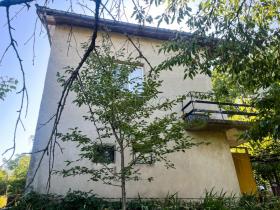 المنزل Trŭstenik بلغاريا