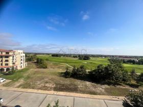 扁平 巴尔奇克  保加利亚