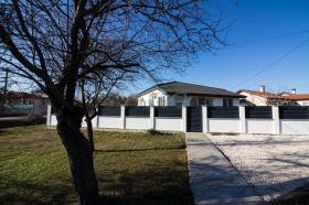 Дом для продажи в Balchik, Болгария