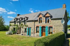 House for sale in Mohon, France
