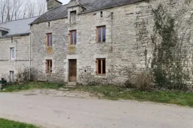 House for sale in Forges-de-Lanouée, France