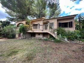 Villa for sale in Calvià-Costa de la Calma, Spain