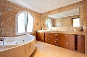 Villa Santa Ponça Satılık İspanya