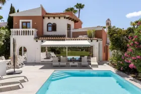 Villa for sale in Santa Ponça, Spain