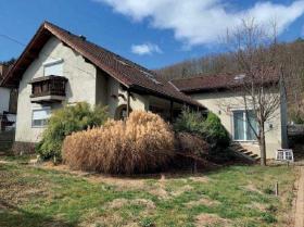Enebolig Foreclosures i Gemeinde Gloggnitz-Jungberghöhe, Austria