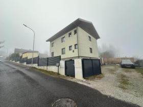 House Foreclosure Auction in Enzenreith, Austria