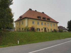 Płaski Licytacja komornicza w Töscheldorf, Austria Płaski Licytacja komornicza w Töscheldorf, Austria