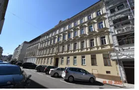 Többcsaládos Elárverezések a  oldalon. Bécs-Favoriten, Ausztria