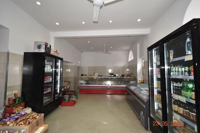 Üzlethelyiség Buja Aukció / Kizárás Ausztria