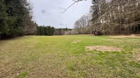 Jordbruksoverflate Foreclosures i Muthmannsdorf-Katastralgemeinde Muthmannsdorf, Austria