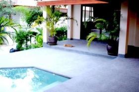 Villa te koop in Surat Thani, Thailand Villa te koop in Surat Thani, Thailand