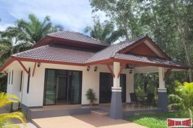 Villa eladó a  oldalon. Bangkok-Bueng Kum District, Thaiföld