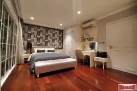 Townhouse Chon Buri Province for sale Thailand