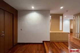 フラット バンコク  タイ