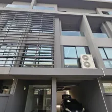 Escritório / Prática à venda em Bangkok-เขตคลองเตย, Tailândia