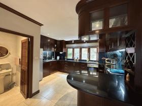 Huis van de stad Phuket Te Koop Thailand