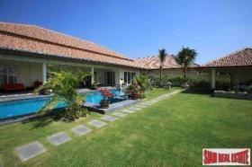 Villa eladó a  oldalon. ประจวบคีรีขันธ์, Thaiföld Villa eladó a  oldalon. ประจวบคีรีขันธ์, Thaiföld